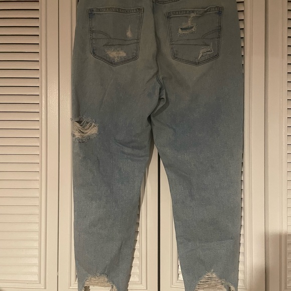 American Eagle Mom Distressed High Rise Light Blue Jeans - Picture 3 of 9
